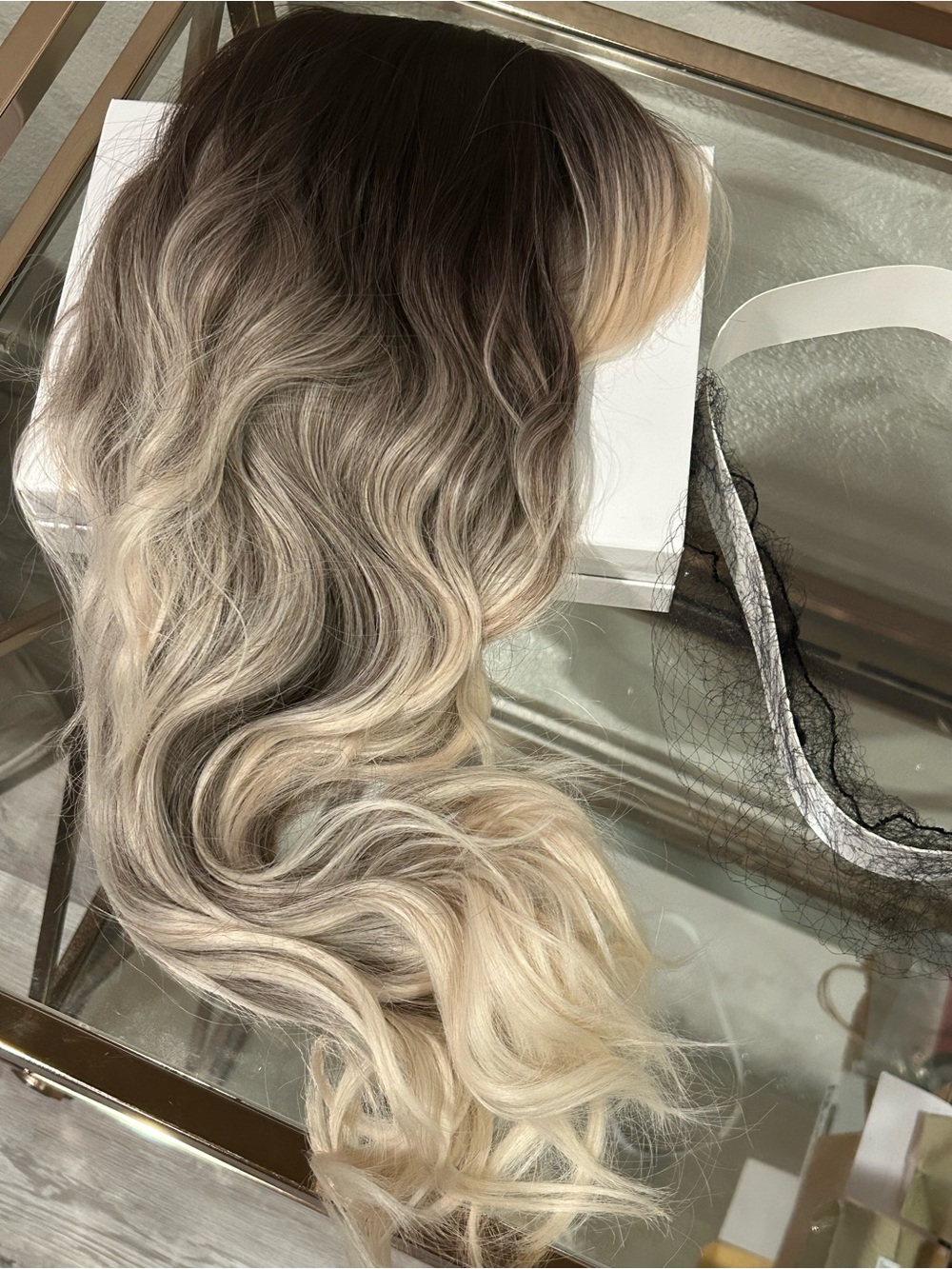 Long Wavy Ombre Blonde Wig – Dark Root / Ash Blonde – New, Never Worn - Picture 6 of 8